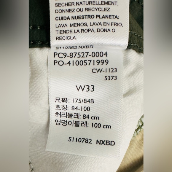 Signature by Levi Strauss & Co. Men's Cargo 10” Camo Shorts Waist 33” NWT - Picture 12 of 13